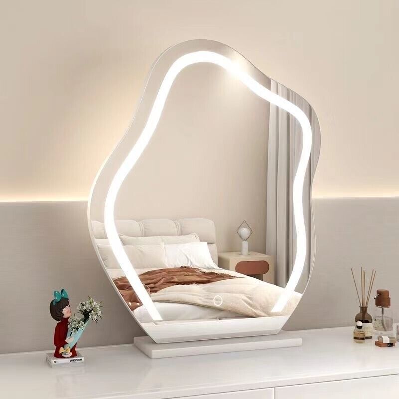 Specchio Vanity a Forma di Nuvola – con Luci LED a 3 Tonalità