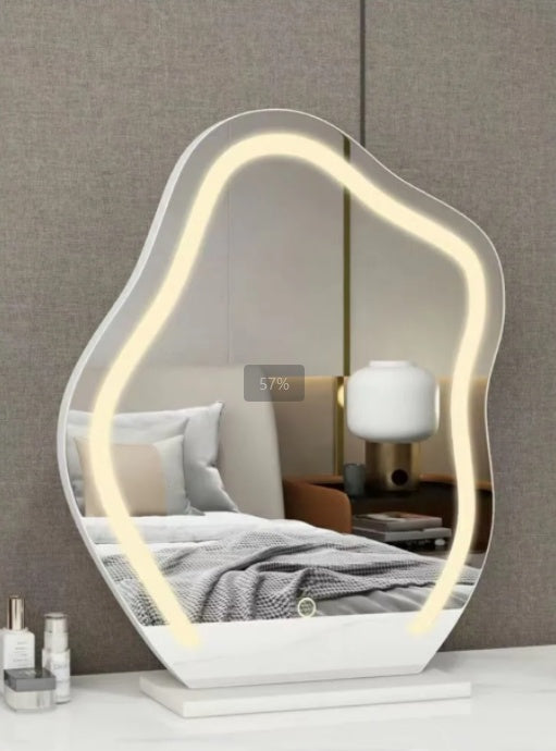 Specchio Vanity a Forma di Nuvola – con Luci LED a 3 Tonalità