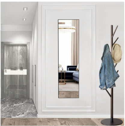 Specchio da Terra con Cornice in Alluminio – Design Sottile & Elegante